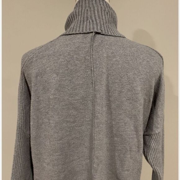 Time And Tru Gray Turtleneck Sweater Medium Grey Size Approximately L - Picture 5 of 8